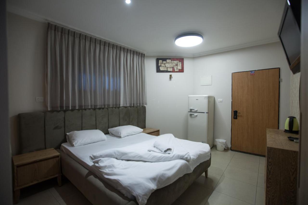 Puy Ahuzat Haosher Hotel Tiberias Exterior foto